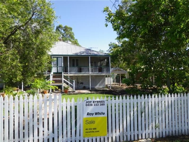 9 Miscamble Street, Roma QLD 4455