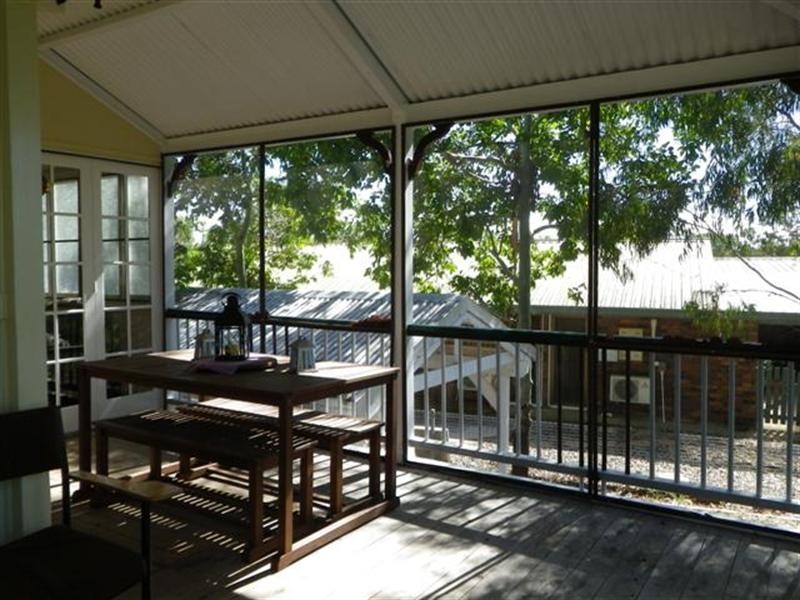 9 Miscamble Street, Roma QLD 4455