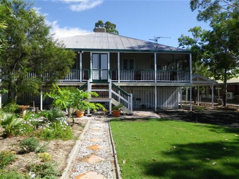9 Miscamble Street, Roma QLD 4455