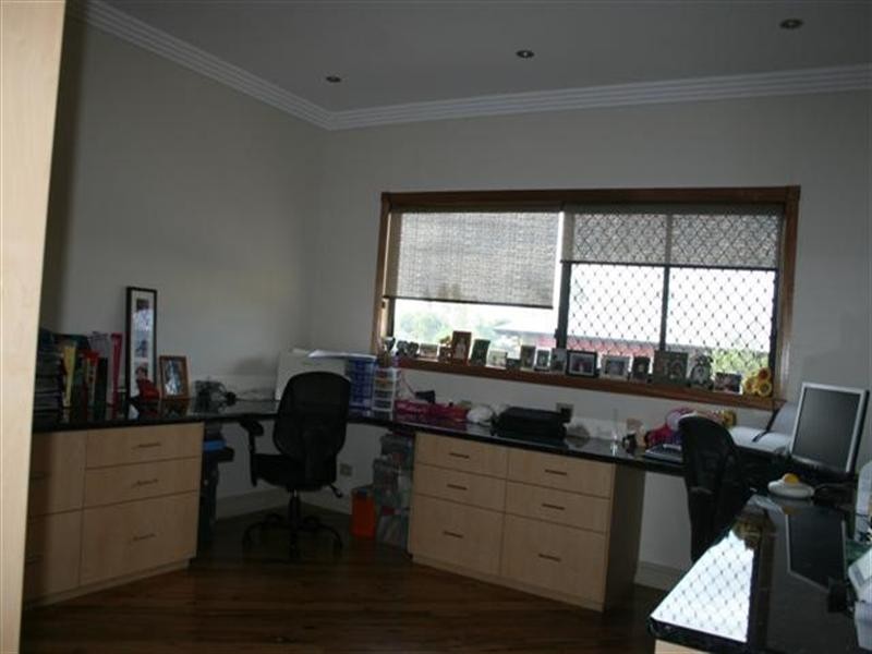 193 Charles, Roma QLD 4455