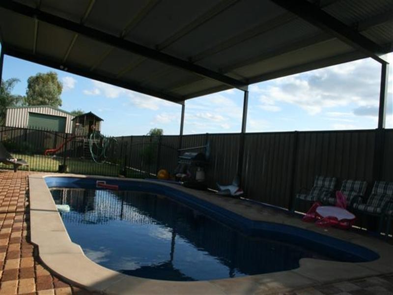 193 Charles, Roma QLD 4455