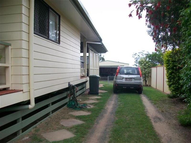 11 Powell Street, Roma QLD 4455