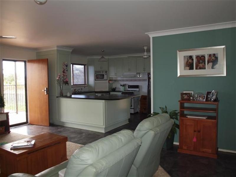 106-108 Currey Street, Roma QLD 4455