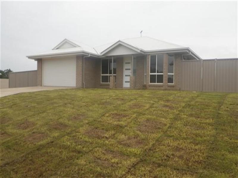 13 Edna Street, Roma QLD 4455