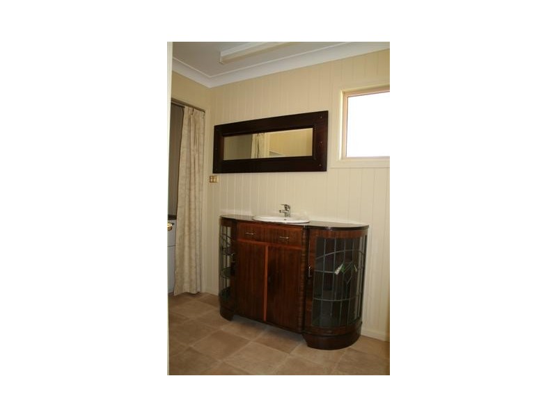 104 Wyndham Street, Roma QLD 4455