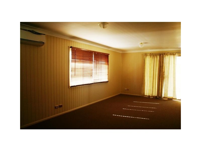 104 Wyndham Street, Roma QLD 4455