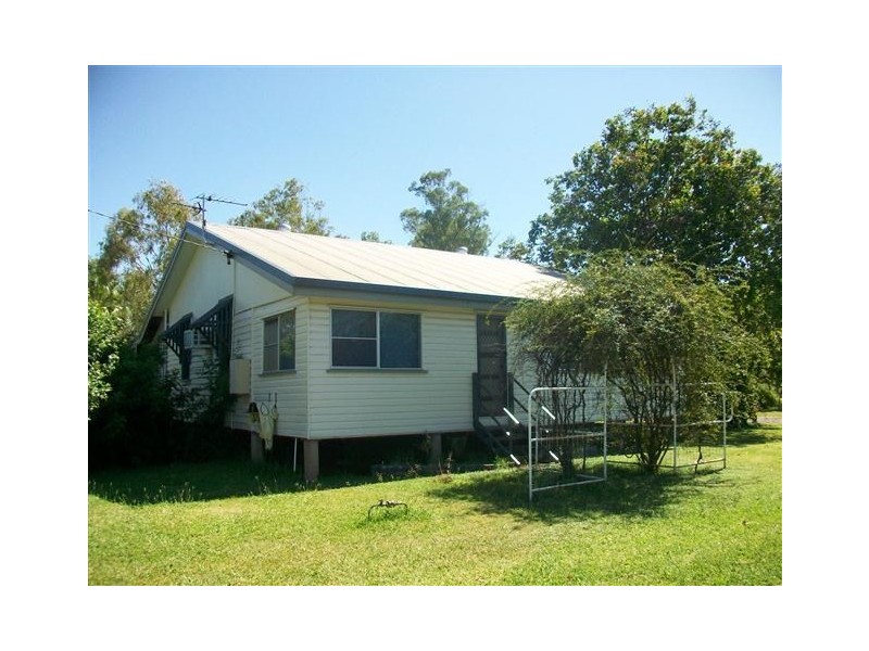 7 McDowall Street, Roma QLD 4455