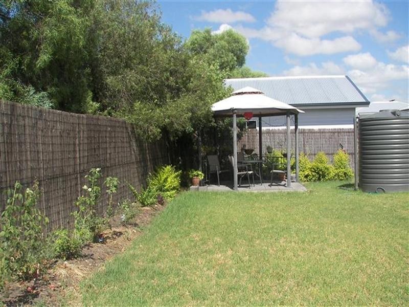 20 Robusta Drive, Roma QLD 4455