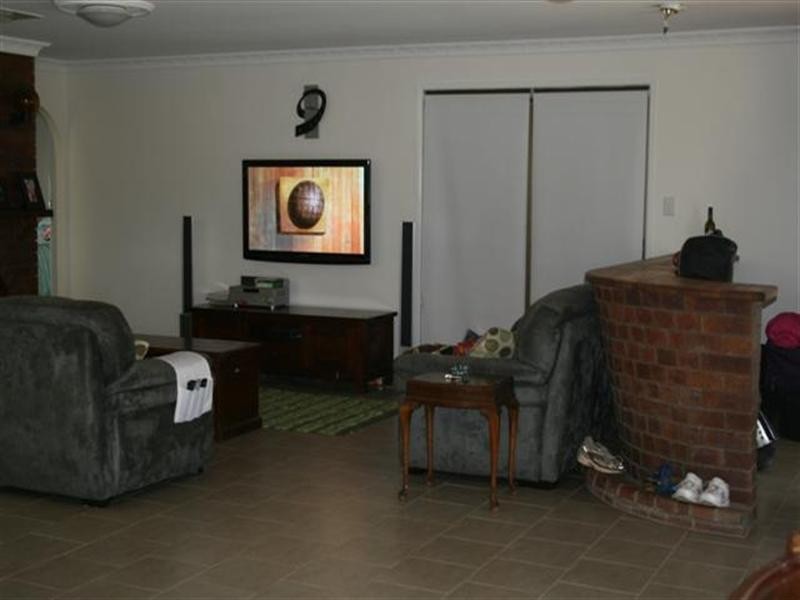 20 Edna Street, Roma QLD 4455
