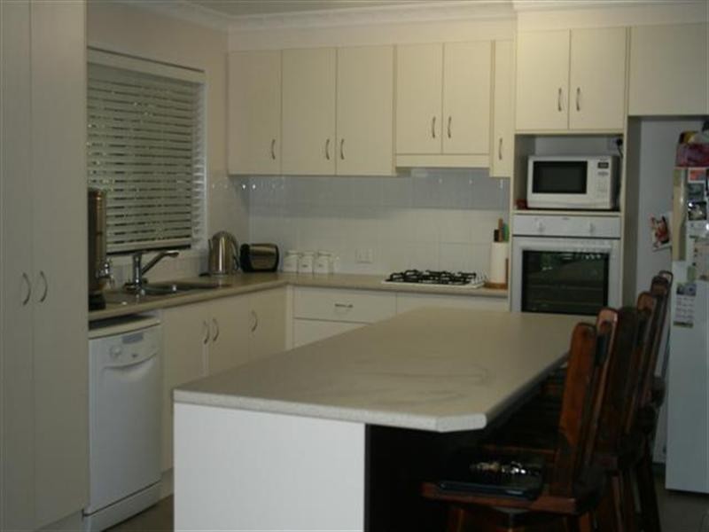 20 Edna Street, Roma QLD 4455