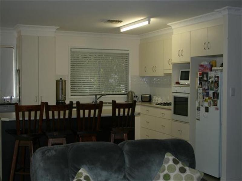 20 Edna Street, Roma QLD 4455