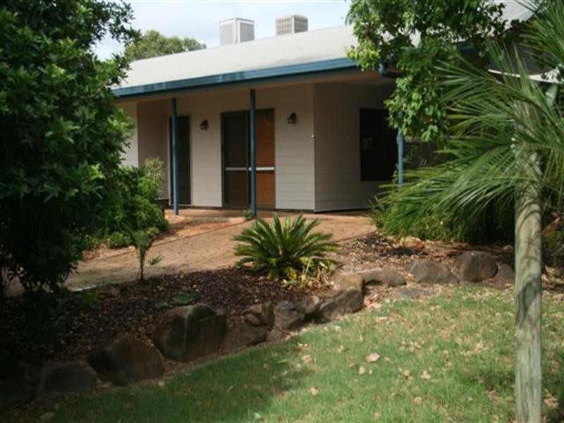 7-11 Gregory, Roma QLD 4455