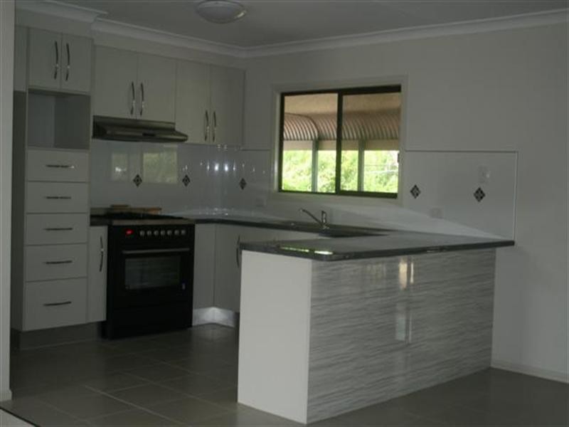 7-11 Gregory, Roma QLD 4455