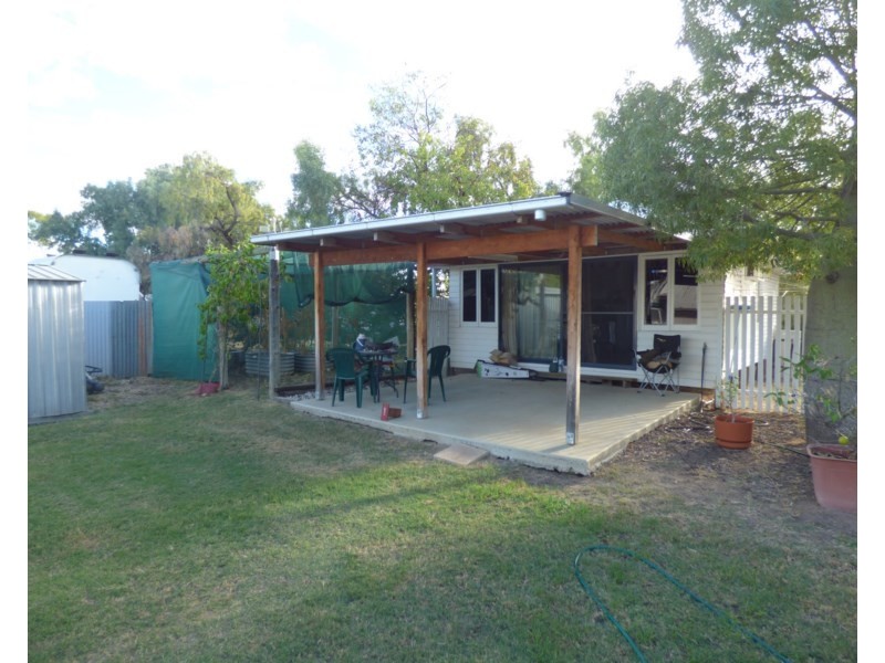 11 Major Street, Roma QLD 4455