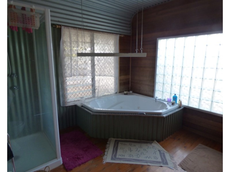 11 Major Street, Roma QLD 4455
