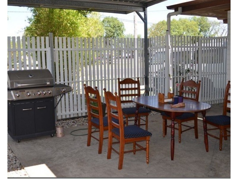 11 Major Street, Roma QLD 4455