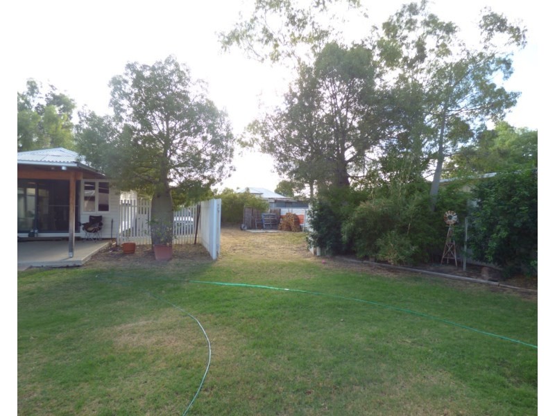 11 Major Street, Roma QLD 4455