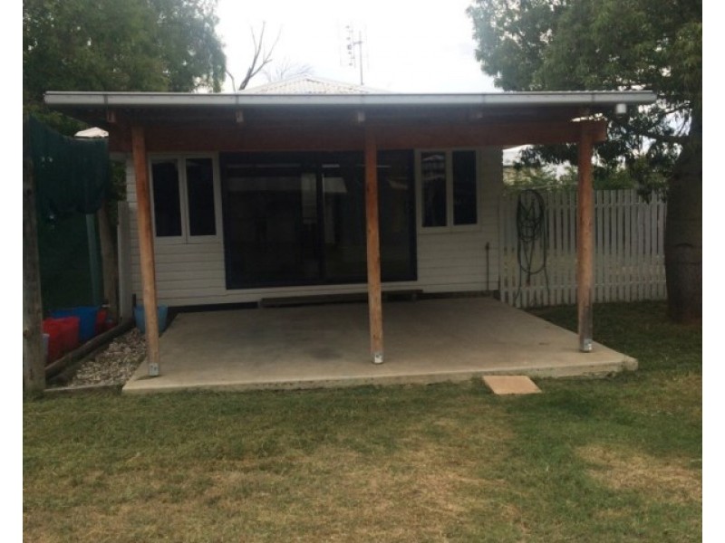 11 Major Street, Roma QLD 4455