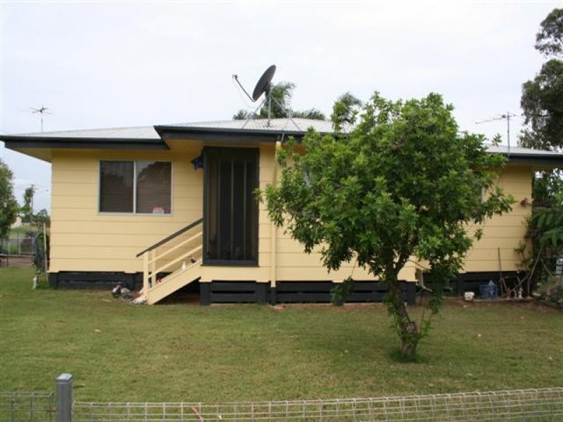 2 Holland Street, Roma QLD 4455