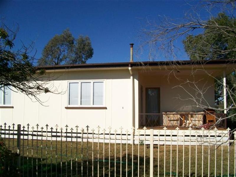 6 Hasted Street, Roma QLD 4455