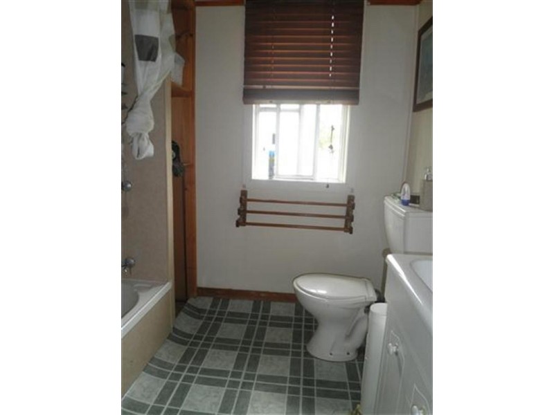 22 McEwan Street, Roma QLD 4455