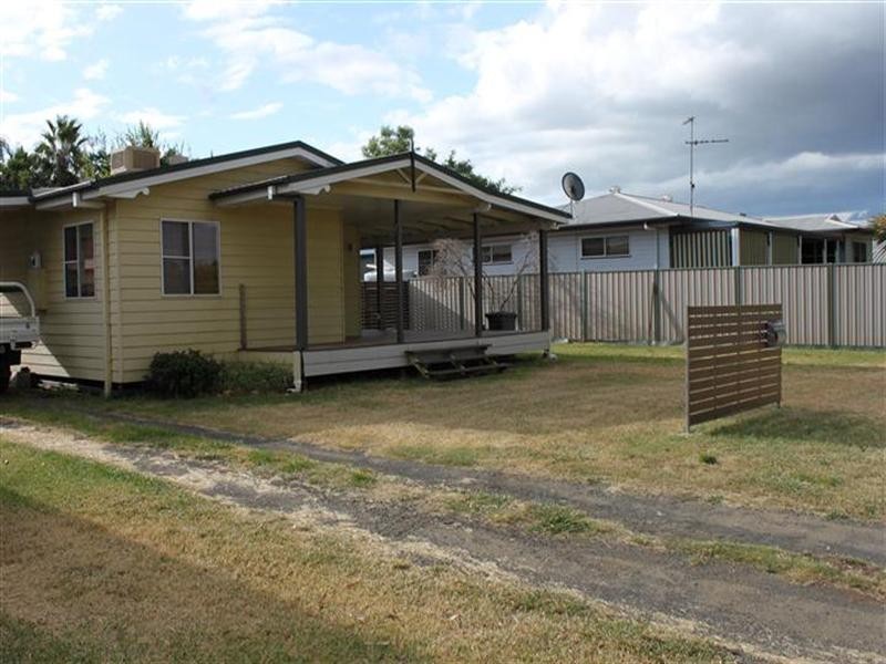 109 Quintin Street, Roma QLD 4455