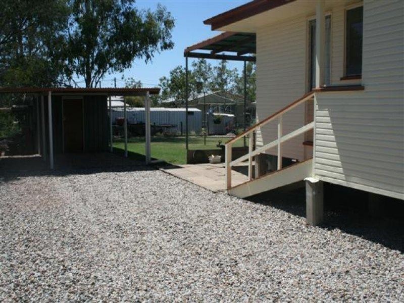 22 Jackson Street, Roma QLD 4455