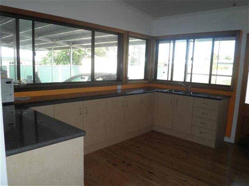 1-3 Downs Street, Roma QLD 4455