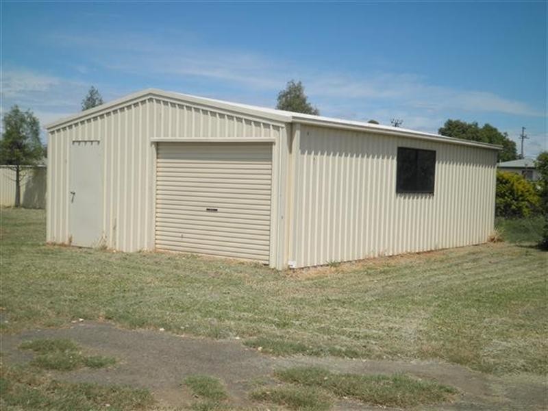 1-3 Downs Street, Roma QLD 4455