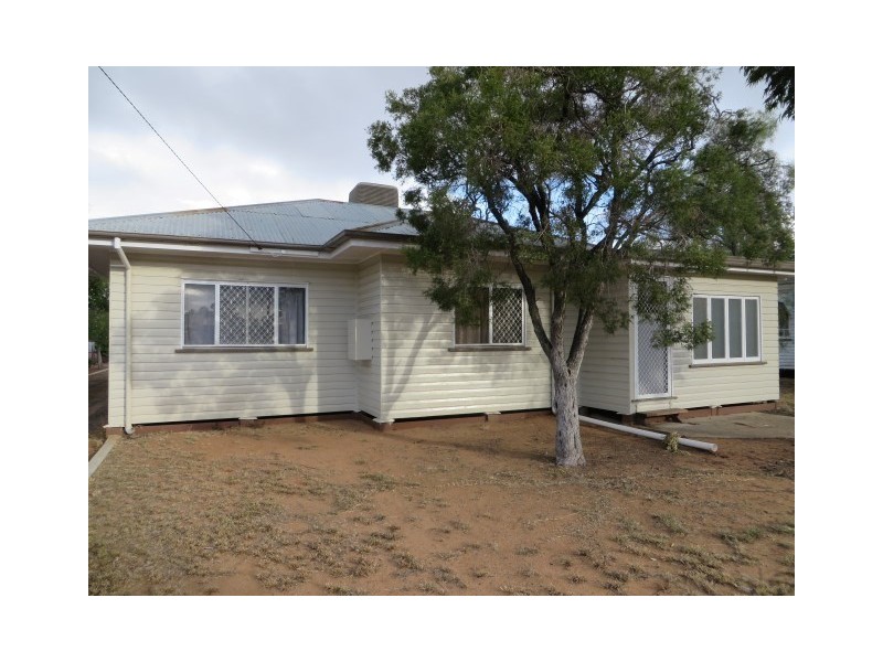84 Miscamble Street, Roma QLD 4455