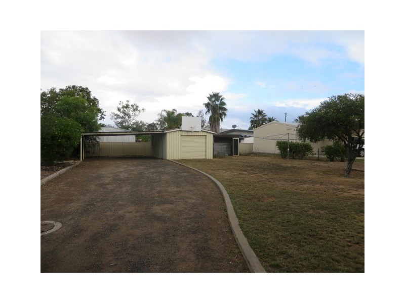 84 Miscamble Street, Roma QLD 4455