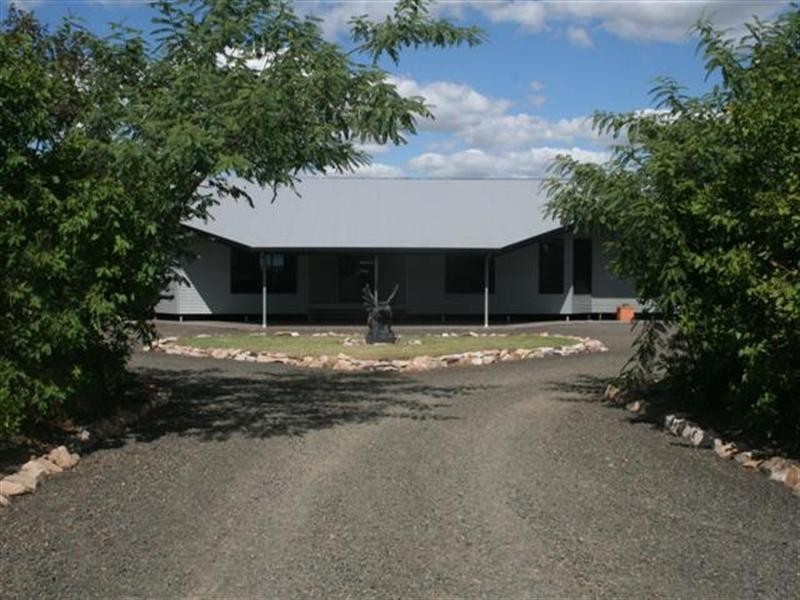 74 Orallo Road, Roma QLD 4455