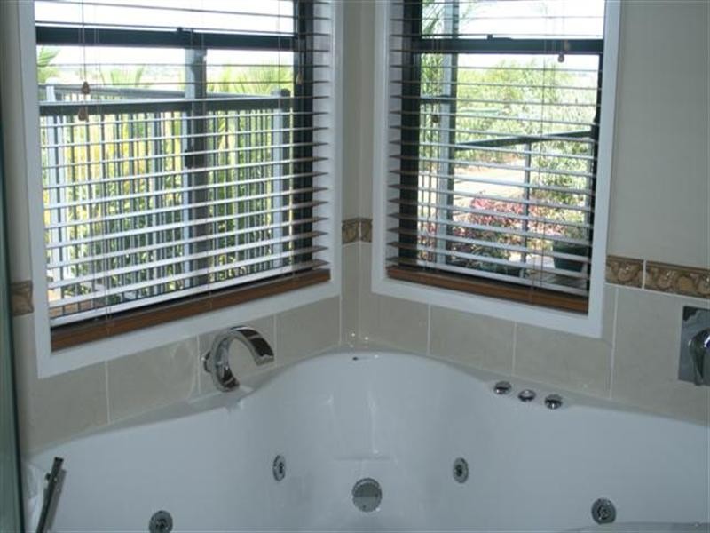 74 Orallo Road, Roma QLD 4455