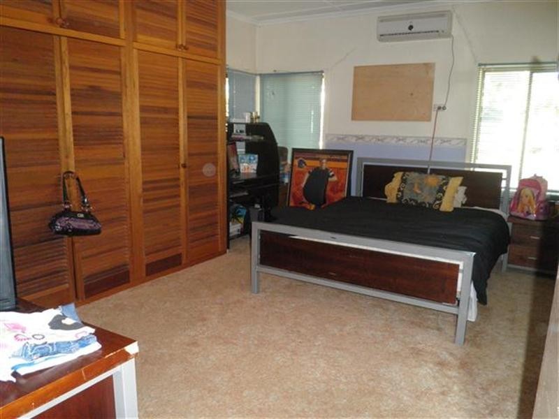 37 Taylor Street, Roma QLD 4455