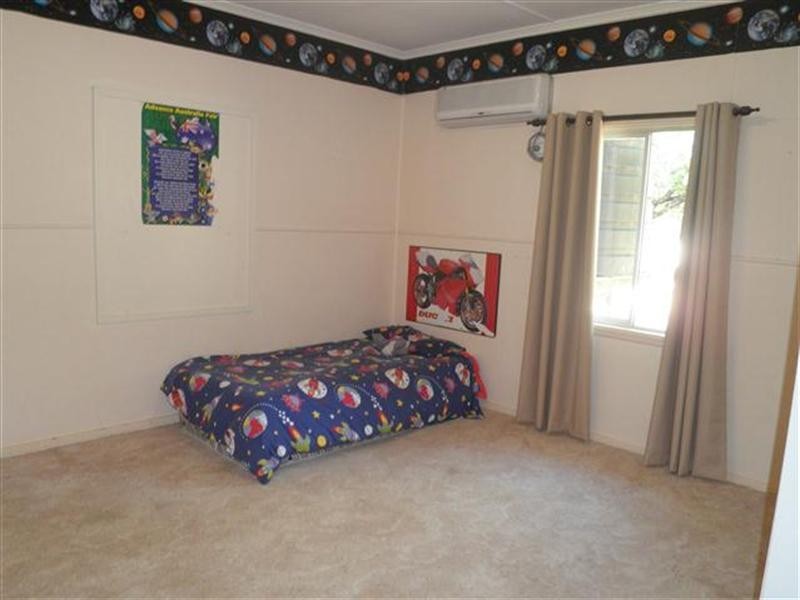 37 Taylor Street, Roma QLD 4455