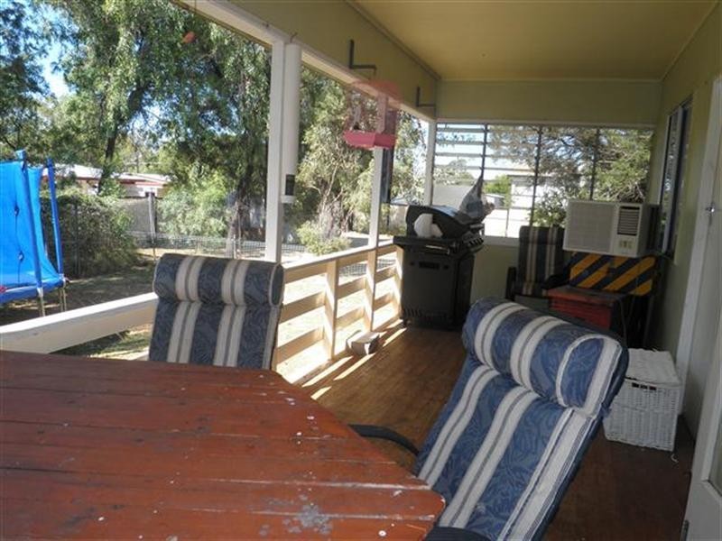 37 Taylor Street, Roma QLD 4455
