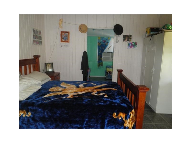 32 Soutter Street, Roma QLD 4455