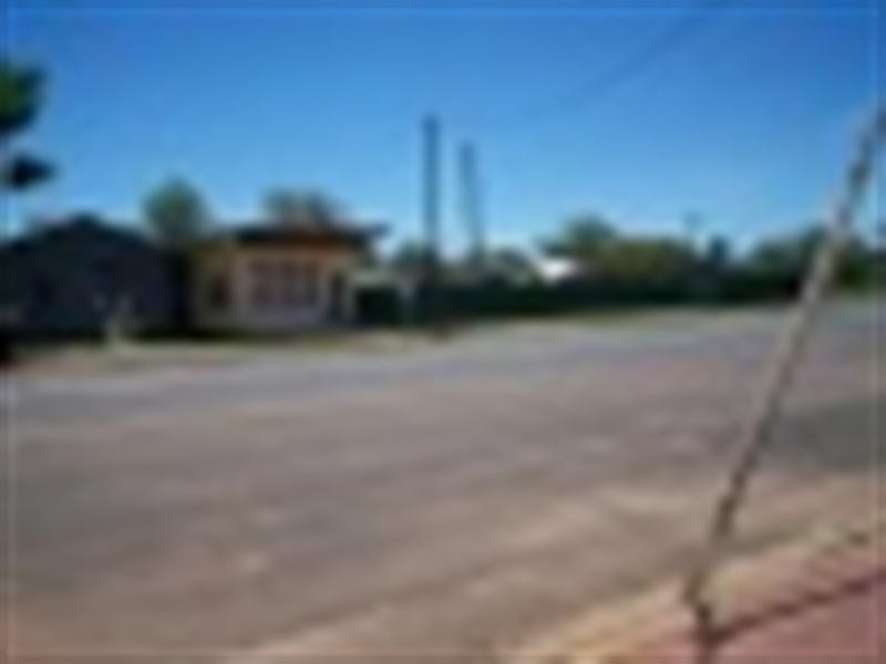 8-10 Cordelia Street, Surat QLD 4417