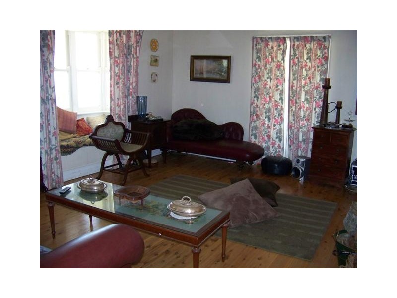 3-5 Feather Street, Roma QLD 4455