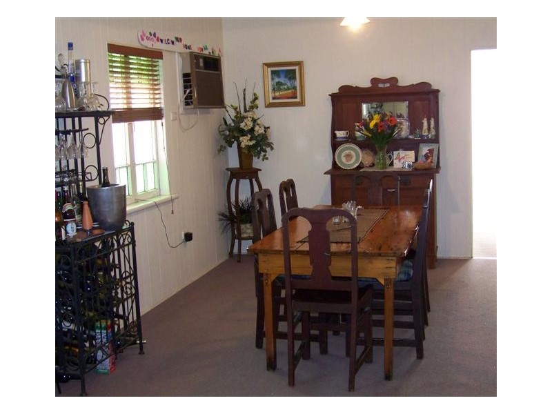 3-5 Feather Street, Roma QLD 4455