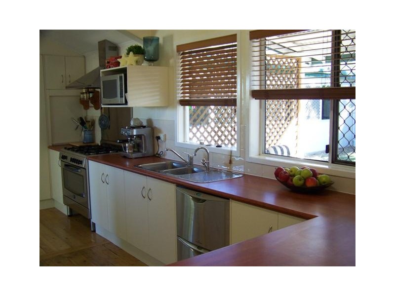 3-5 Feather Street, Roma QLD 4455