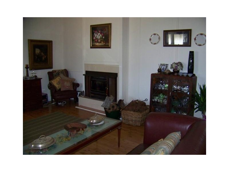 3-5 Feather Street, Roma QLD 4455