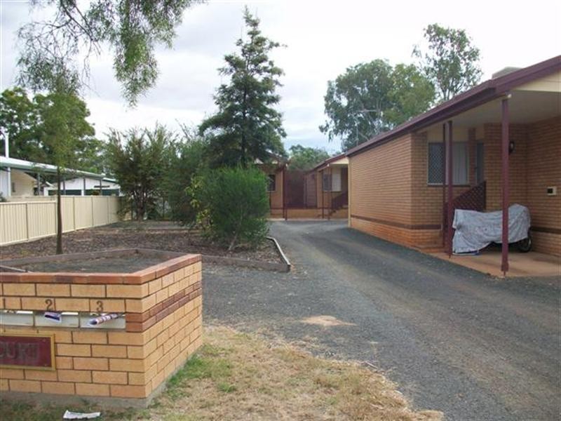 37 Miscamble Street, Roma QLD 4455