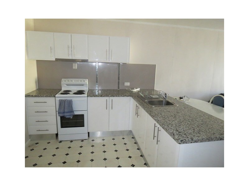 1/14 Duke Street, Roma QLD 4455