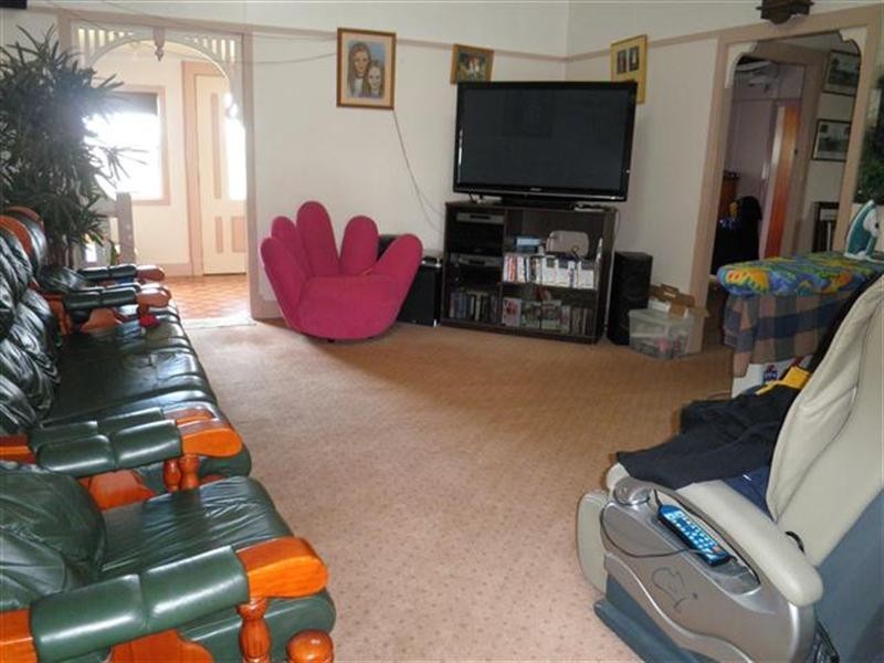 21 William Street, Roma QLD 4455