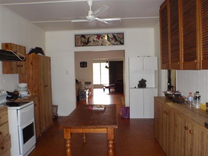8 Felicity Court, Roma QLD 4455