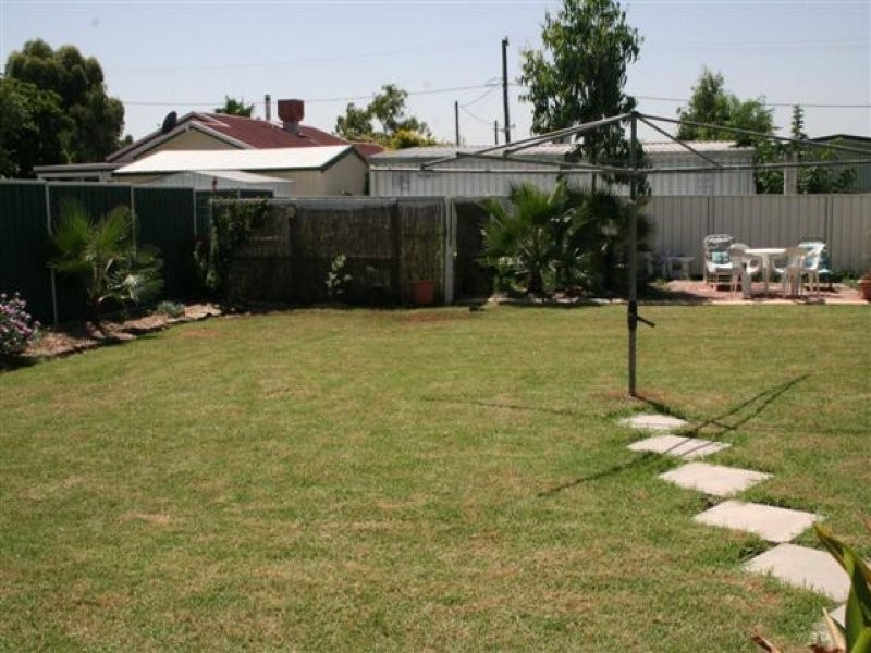 13 Alex Parade, Roma QLD 4455