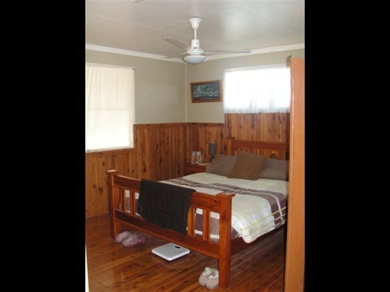 13 Alex Parade, Roma QLD 4455