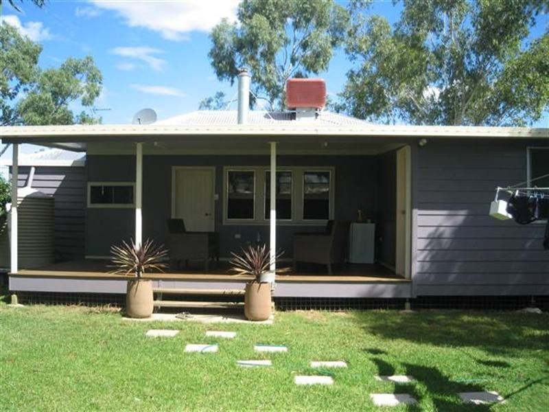 3 Conroy Street, Roma QLD 4455