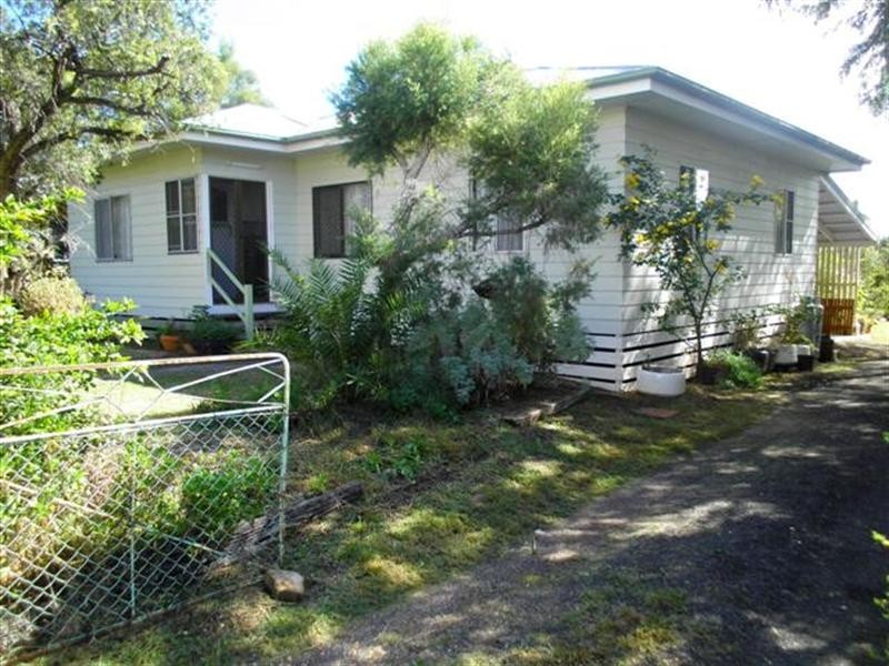 19 Timbury Street, Roma QLD 4455